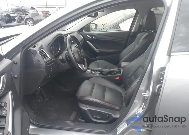 JM1GJ1W62F1169677: 43093853