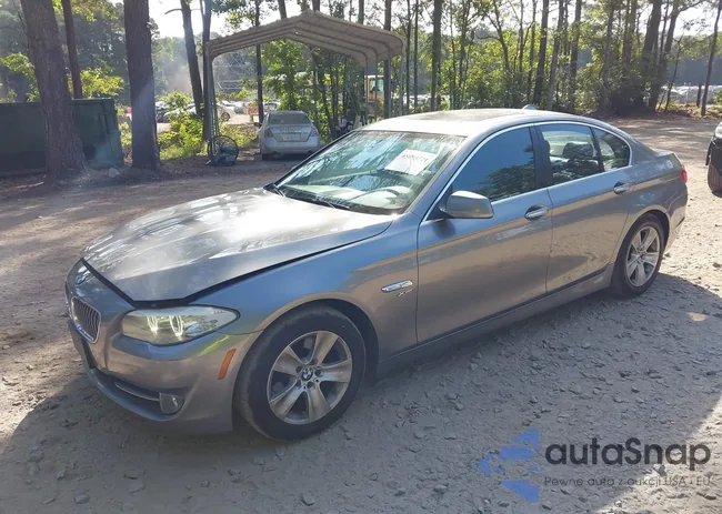 WBAXH5C52CDW09144: 43095221