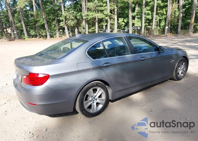 WBAXH5C52CDW09144: 43095221