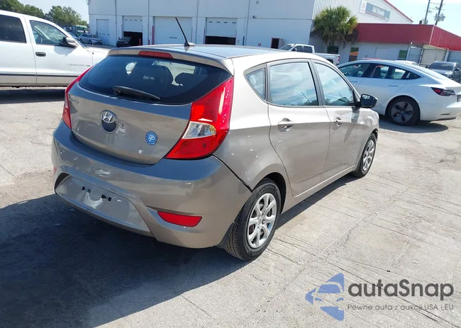 KMHCT5AE6EU141176: 43095352