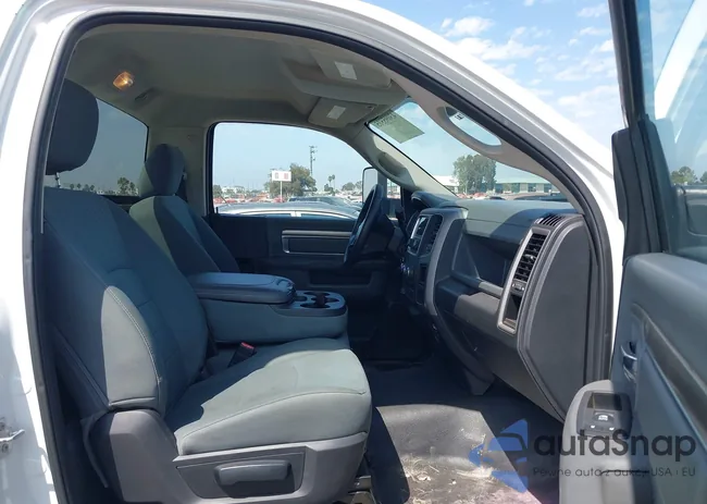 3C7WRCAL9HG737637: 43095575