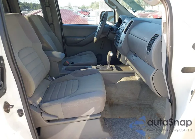 1N6BD0CT8EN769002: 43095656