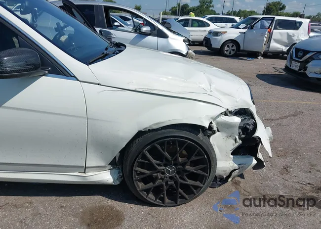 WDDGF5EB2BR159384: 43094738