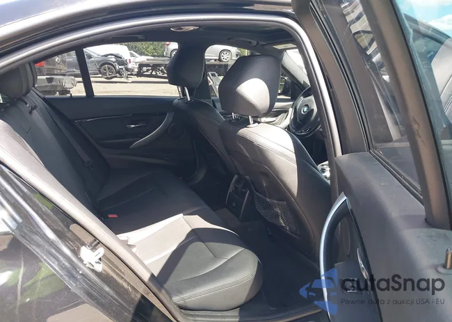 WBA8E3G52GNU02040: 43094749