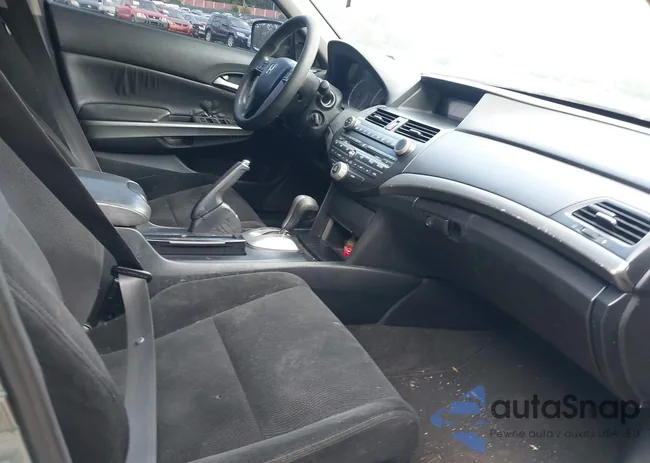 1HGCP26759A022755: 43094872