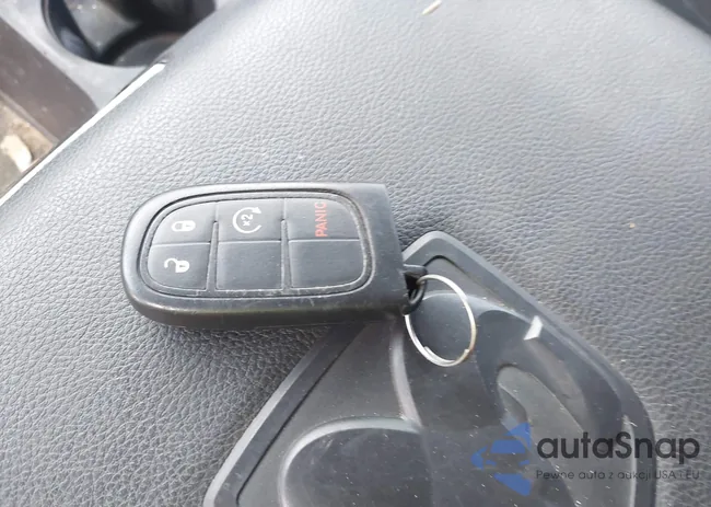 3C6UR5FL1JG117533: 43094975