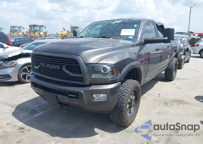 3C6UR5FL1JG117533: 43094975