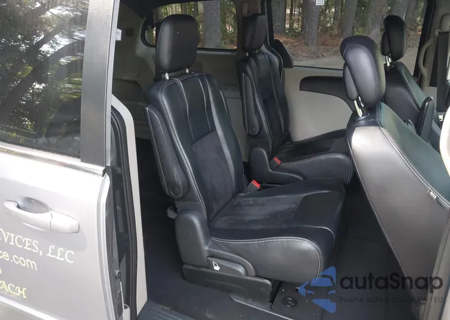 2C4RDGCG4HR780745: 43096226