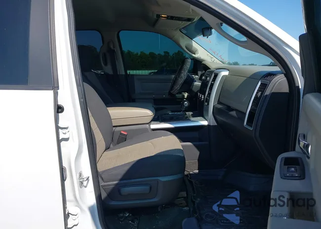 1C6RD7LT8CS161142: 43096274