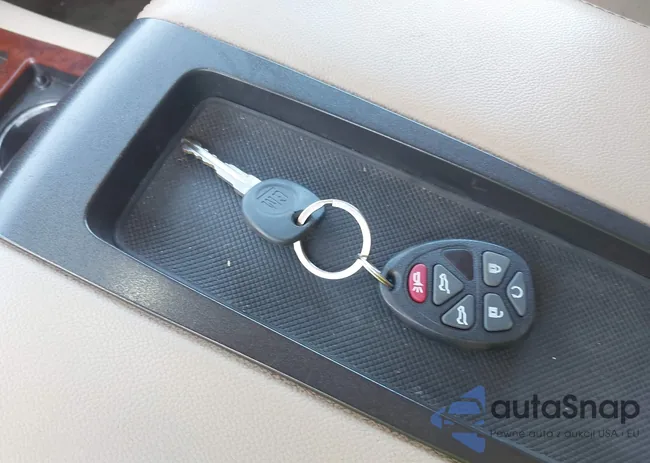 1GNFC33J39R205643: 43096304