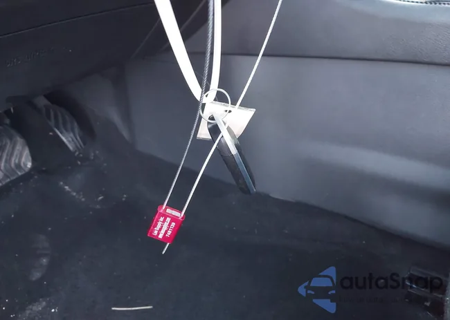 3N1AB8DV4RY295175: 43096361