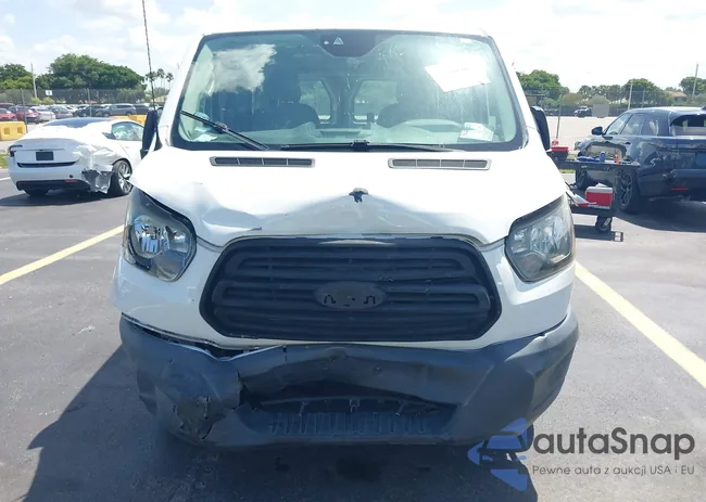 1FTYR1ZM4HKA21258: 43096429