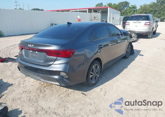 3KPF24AD3PE621649: 43096506