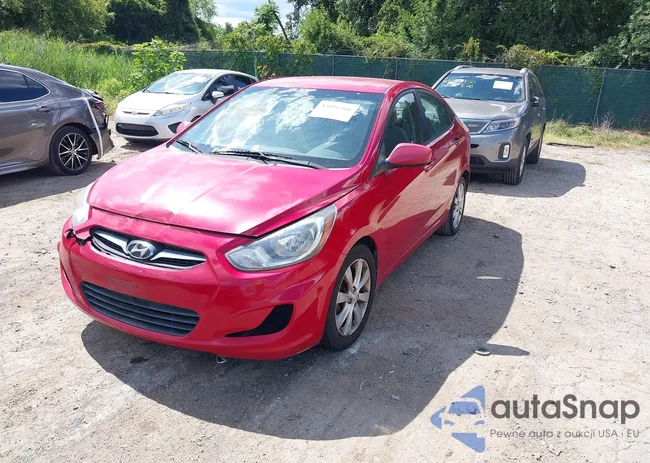 KMHCU4AE3CU136389: 43096566