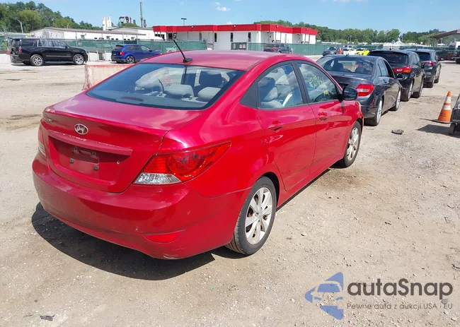 KMHCU4AE3CU136389: 43096566