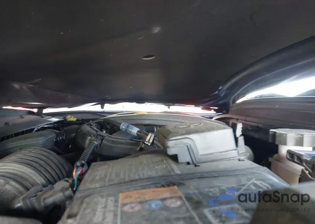 3KPF24AD4PE689720: 43096622