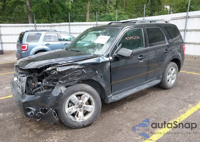 1FMCU0EG8CKC28663: 43096023