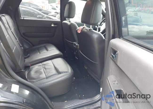 1FMCU0EG8CKC28663: 43096023