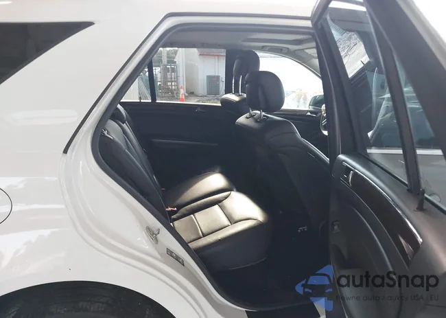 4JGBB8GB1AA605872: 43096097