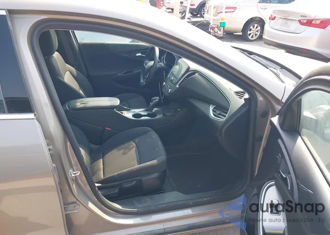 1G1ZD5ST7RF145152: 43097242