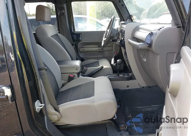 1J8GA391X8L509606: 43097346