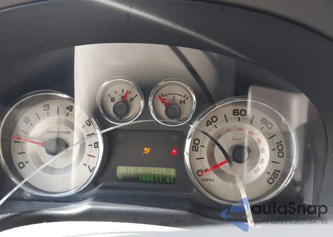 2FMDK3JC3ABB16732: 43097359