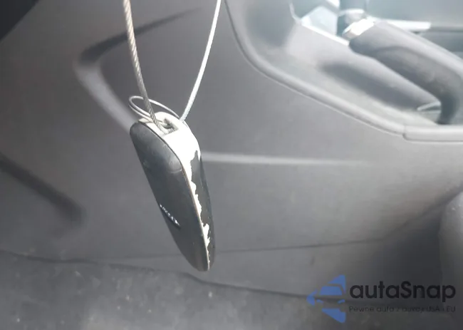 1FADP3J22EL460562: 43097385