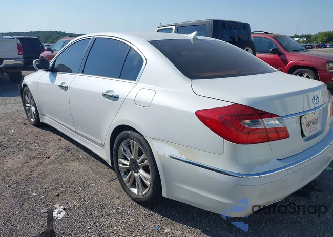 KMHGC4DD2CU186630: 43096742