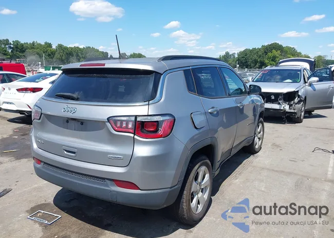 3C4NJDBBXJT417493: 43096824