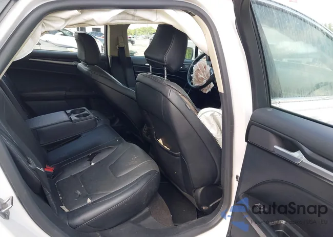 3FA6P0K95LR265718: 43098151