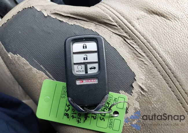 1HGCR2F79HA160338: 43098417