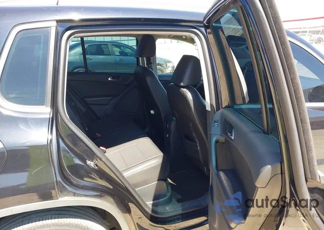 WVGAV7AX6BW547439: 43097731