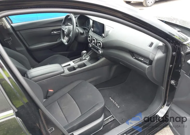 3N1AB8CV9RY218111: 43097845