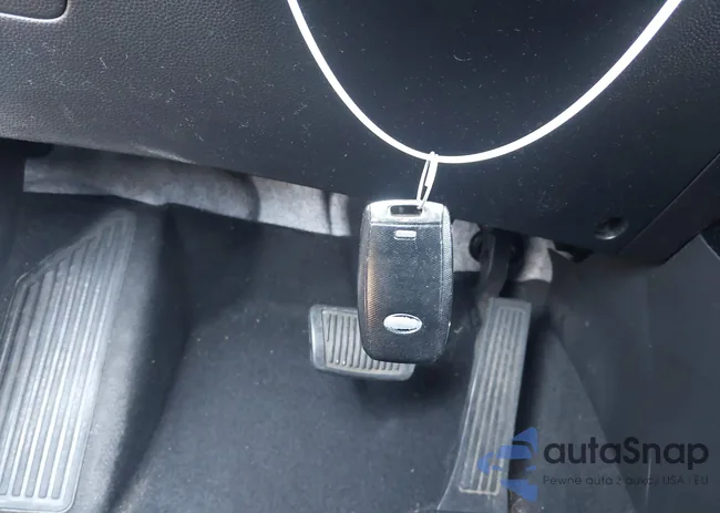 KNDJX3AA2J7504504: 43098128