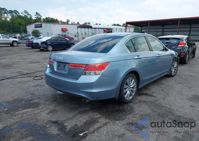 1HGCP2F87BA088061: 43099272