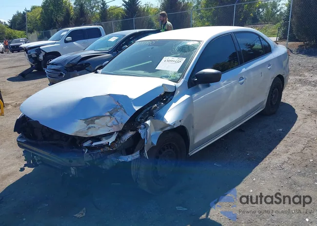 3VW267AJ2GM305673: 43099455