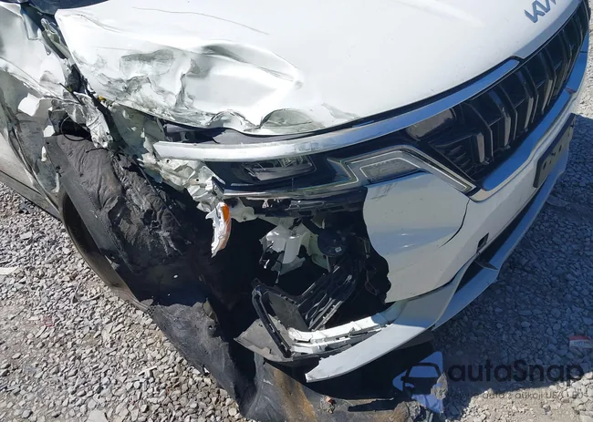 KNDNB4H32P6290657: 43099579