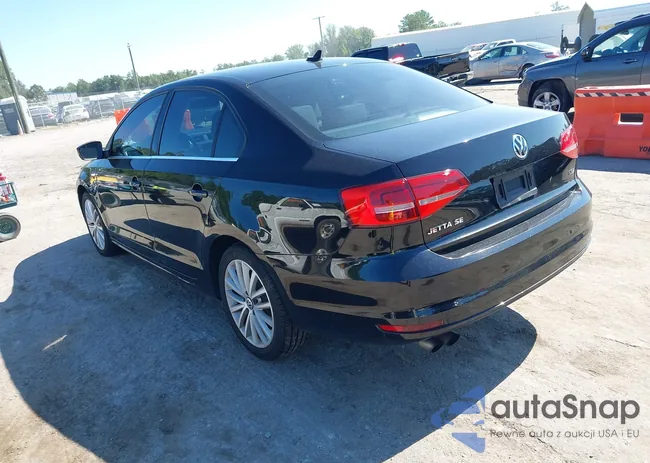 3VWD17AJ9FM319821: 43098832