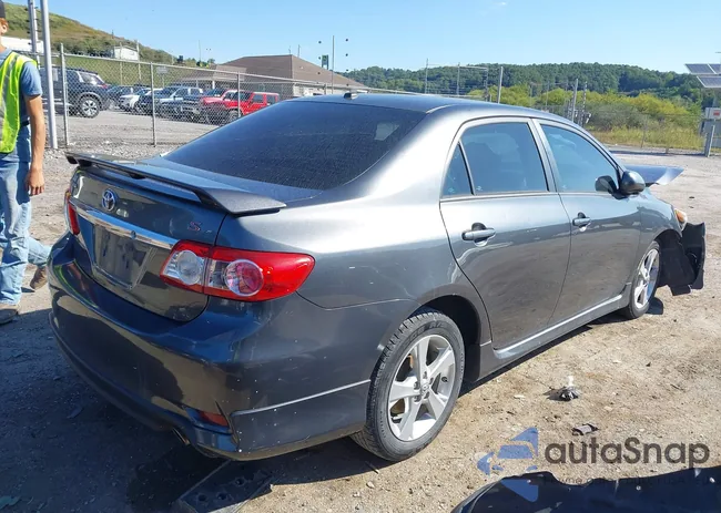 2T1BU4EE6BC685218: 43098917