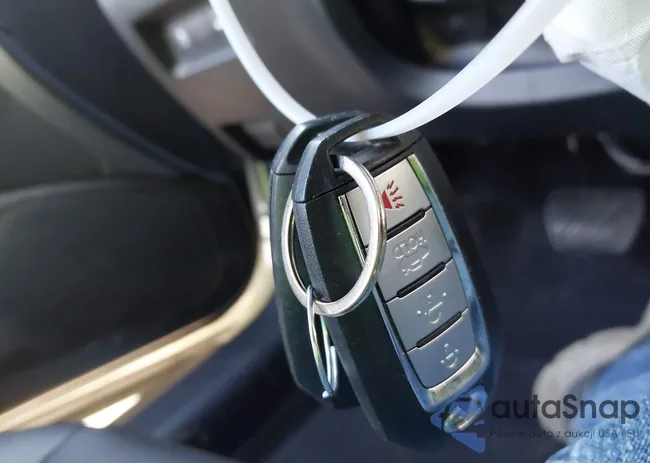 JN1EV7AR3MM750751: 43098918