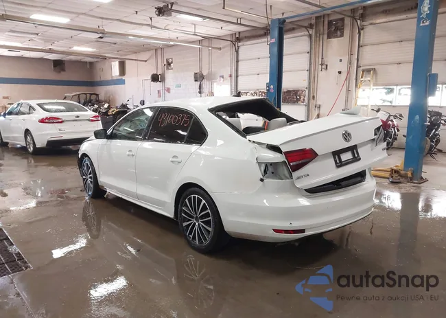 3VWD17AJ8GM412833: 43100375