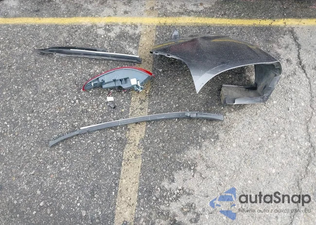 3FA6P0HD9LR149241: 43100388