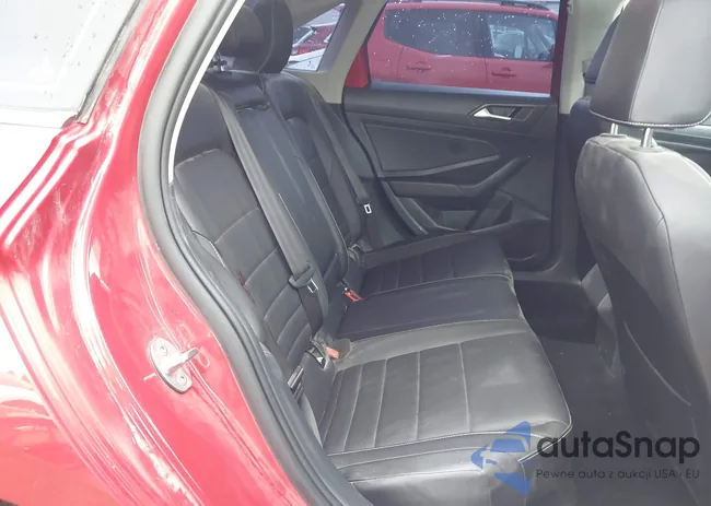 3VW7M7BUXPM018036: 43100616