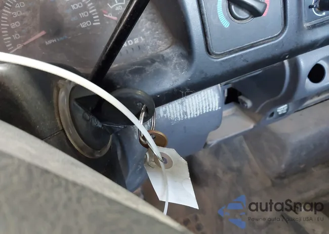 3B6KC26Z6XM584885: 43099951