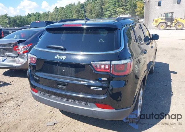 3C4NJDBB7JT230826: 43099954