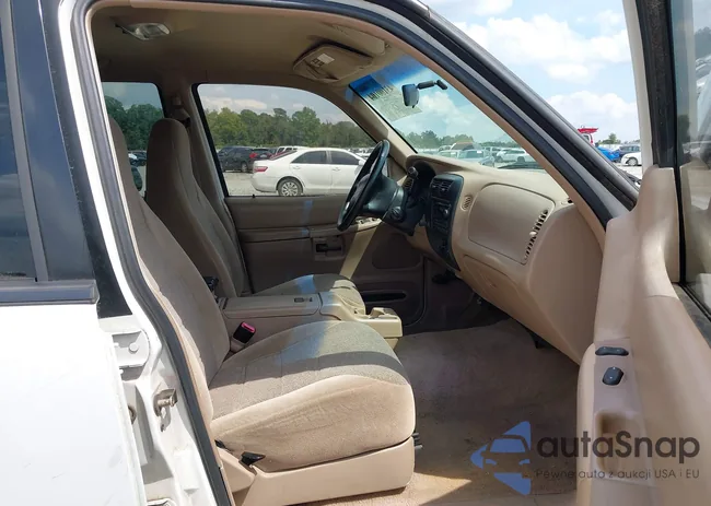 1FMZU62X9YUB11817: 43100104