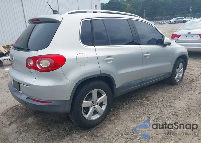 WVGAV7AX3AW523825: 43101369