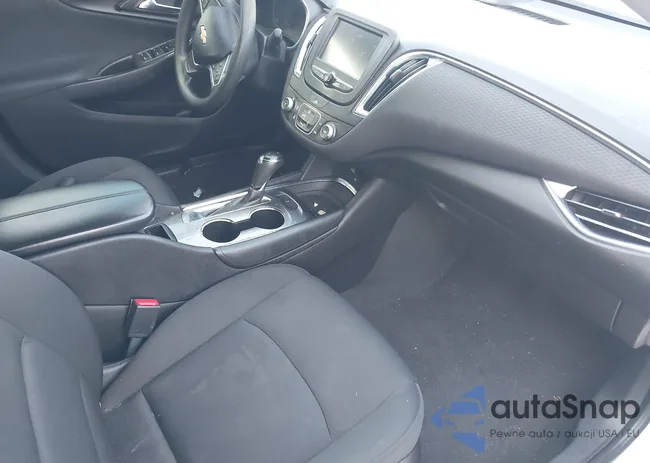 1G1ZD5ST0JF197873: 43101540