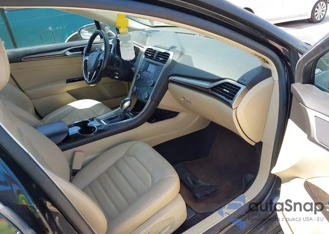 3FA6P0HD8ER165577: 43102214