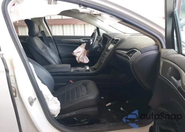 3FA6P0LU3JR221183: 43102307